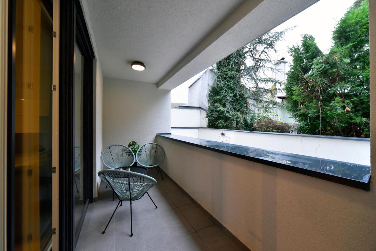 Ophelia Apartment With Parking Zagreb Exterior foto